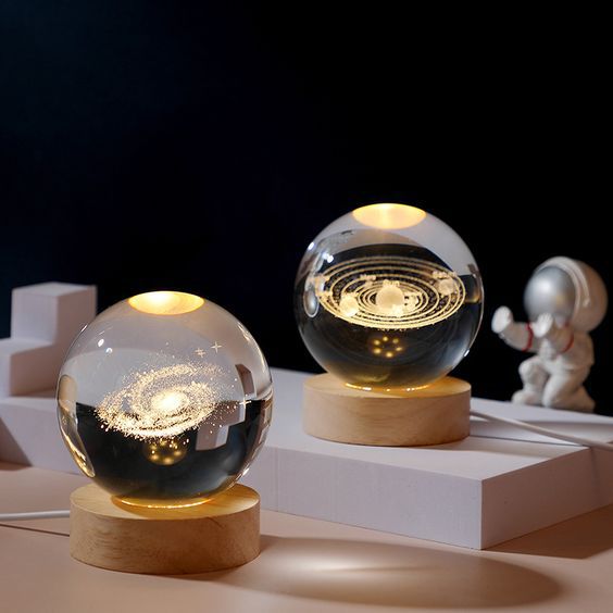 3D Crystal Ball LED Table Lamp With Laser Engraved Solar System