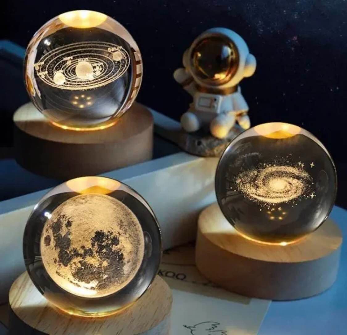 LED Galaxy Crystal Ball Lamp